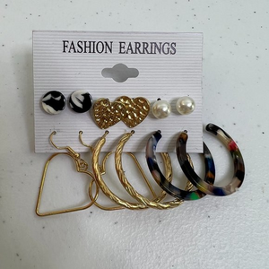 Earrings Lot of 6 Heart Textured Hoops Gold Tone Plastic Fashion Stud Acrylic  N